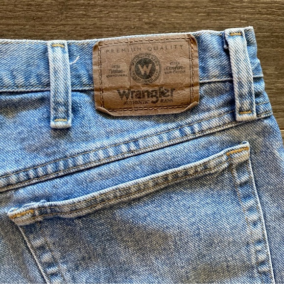 Vintage Wrangler Denim Shorts 100% Cotton mom style shorts - Picture 3 of 10